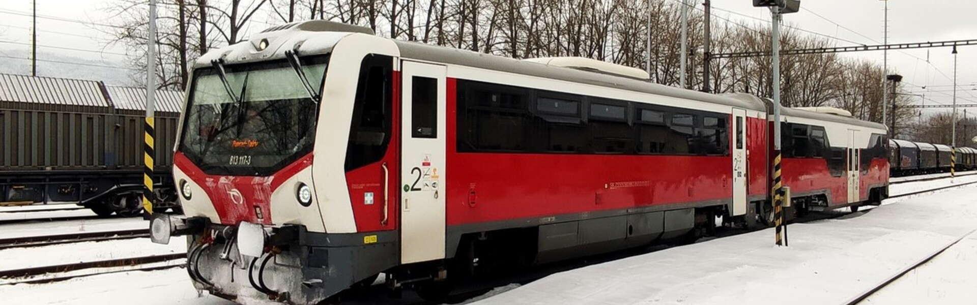 Beliansky Expres, relacji Poprad-Tatry - Muszyna, na stacji kolejowej