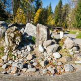 Bild: Lapidarium des Tatra-Nationalparks (Tatrzański Park Narodowy) in Zakopane